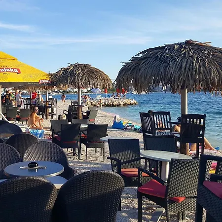 Apartman By The Sea Okrug Gornji, Ciovo - 23946 *