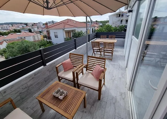 公寓 By The Sea Okrug Gornji, Ciovo - 23946 特罗吉尔